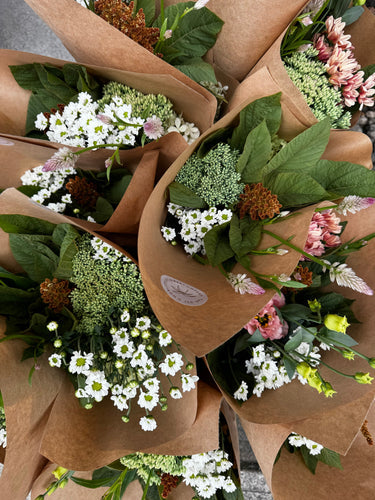 What’s the Deal with FTD Florists?